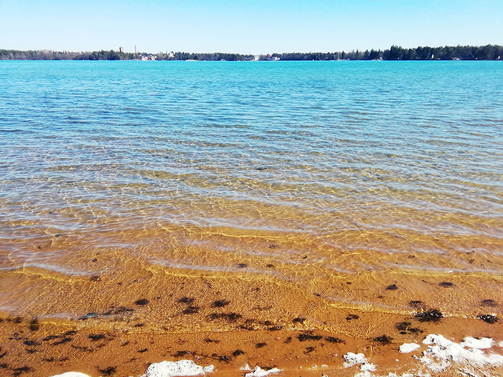 Soome järv on pärast keemilist töötlemist selge nagu Vahemeri