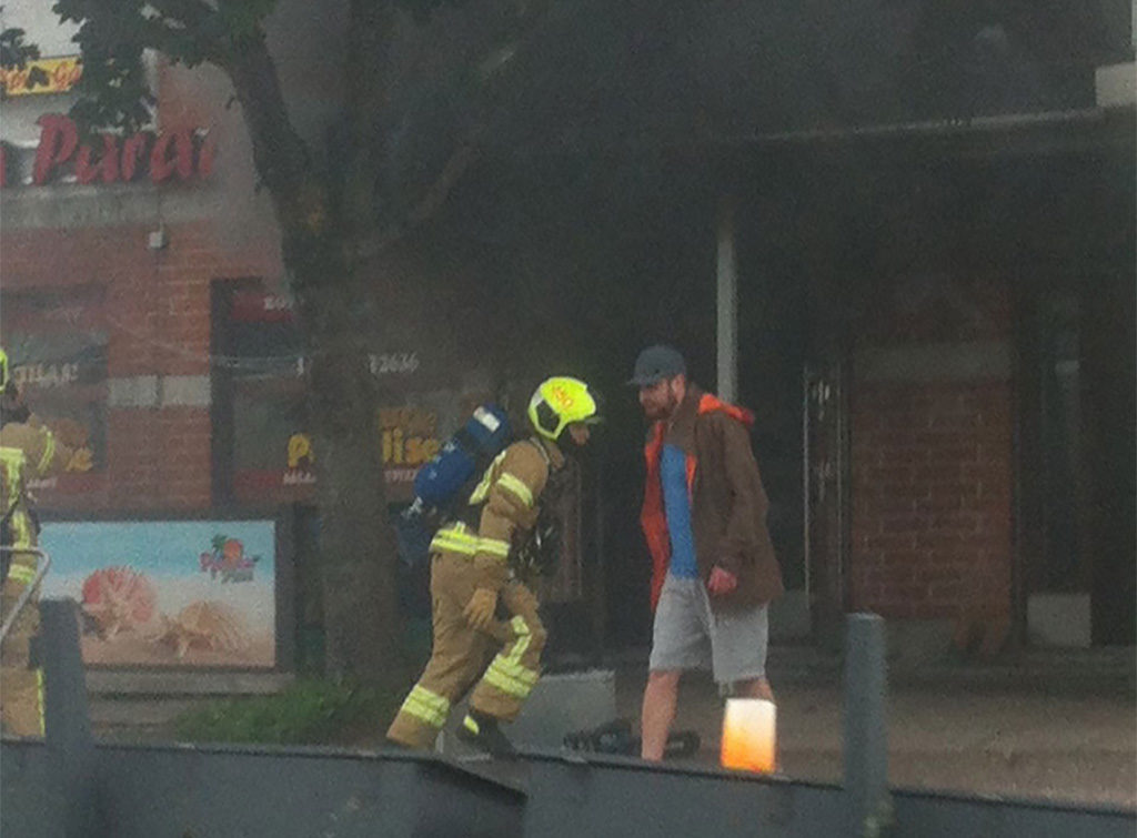 Espoos pandi pizzarestoran põlema