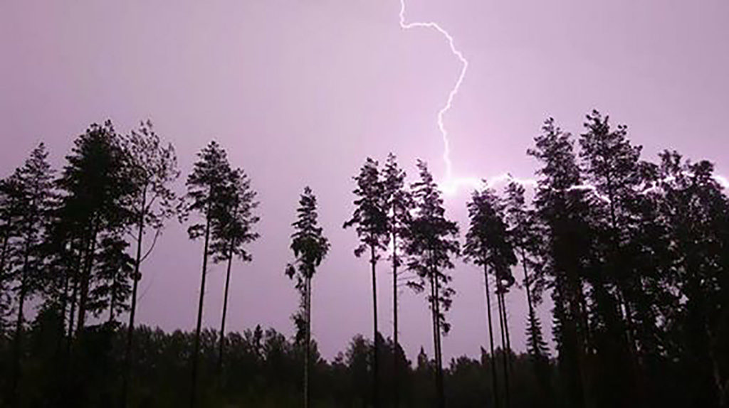 Soome ilmateenistus hoiatab raju äikse eest