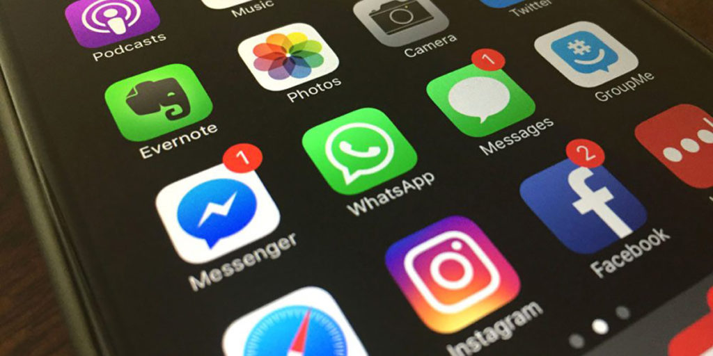 Kas teadsid: WhatsApp hoiatab vestluspartneri aku tühjenemise eest