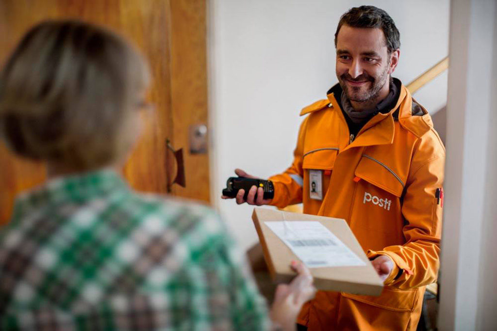 Soome Posti hakkab linnades ka pühapäeviti pakke laiali jagama