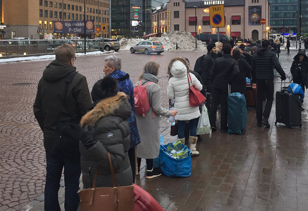 Streigi mõju: inimesed seisid Helsingis tund aega taksojärjekorras