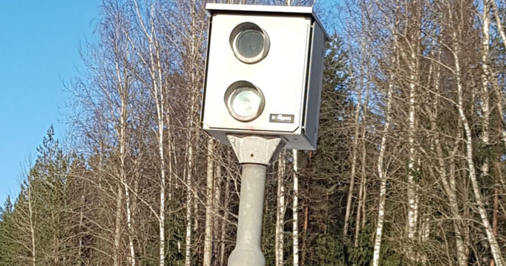 Häirekeskus andis Soomes teada, et kiirabi ei saa tulla, naine kihutas koos lapsega haiglasse ja pääses trahvist