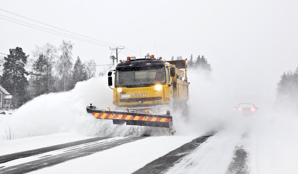 Torm laastab Soomet: elekter on ära üle 85 000 majapidamisel