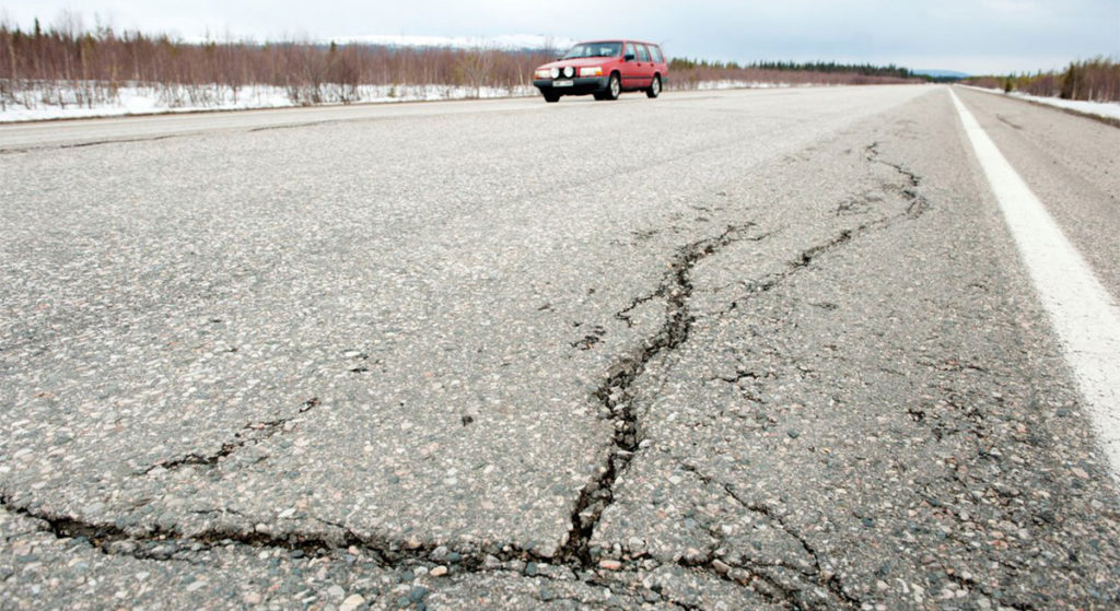 Soomes on üle miljardi euro suurune teede remondi puudujääk ja see annab tunda