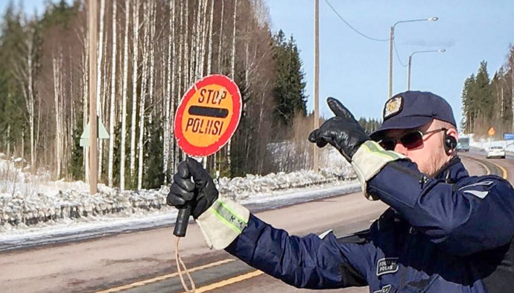 Soome tulnud ja autoga kiirust ületanud välismaa mees saadeti kohe maalt välja