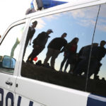 Helsingis liigub ringi tüdrukute kamp, kes röövib möödakäijaid