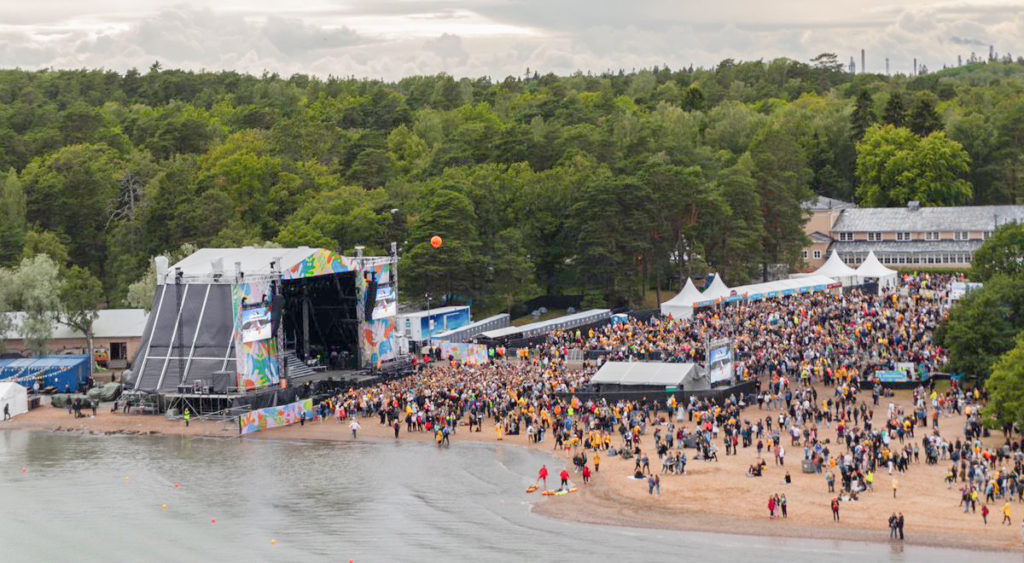 Pettumus Ruisrocki juubelifestivalil: peaesineja jäi tulemata