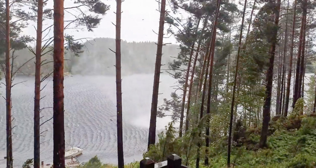 Kõhe video: Soomes möllas tornaado