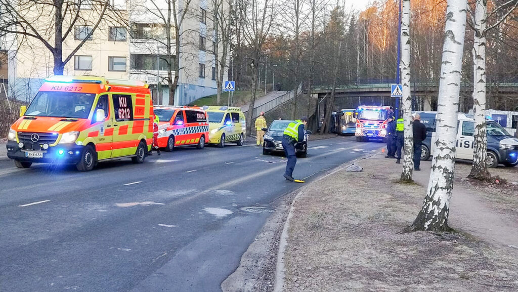 Vantaal hukkus kooli juures jalakäija