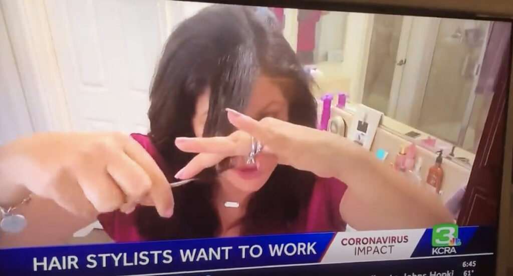 VIDEO: kodust tehtud telesaate otse-eetris oli kogemata paljas mees