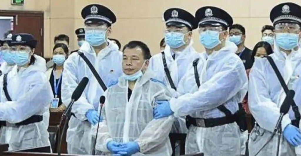 Hiina ajakirjanik pandi kompartei ründamise eest 15 aastaks vangi