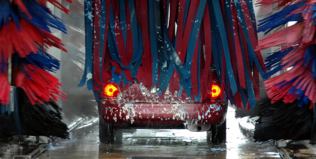 Ukraina naine võitis diskrimineerimise vaidluse Riia autopesula vastu