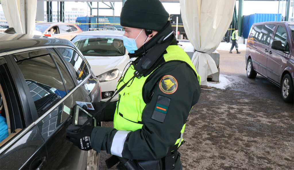 KUUM: Soome terviseamet nõuab veel karmimaid piiriületuse piiranguid – testi tõendi peaks esitama kõik tulijad