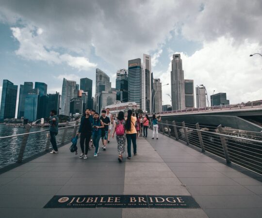 Kultuurilised erinevused hasartmängudes: miks aasialased armastavad bakkaraat ja läänlased slotte