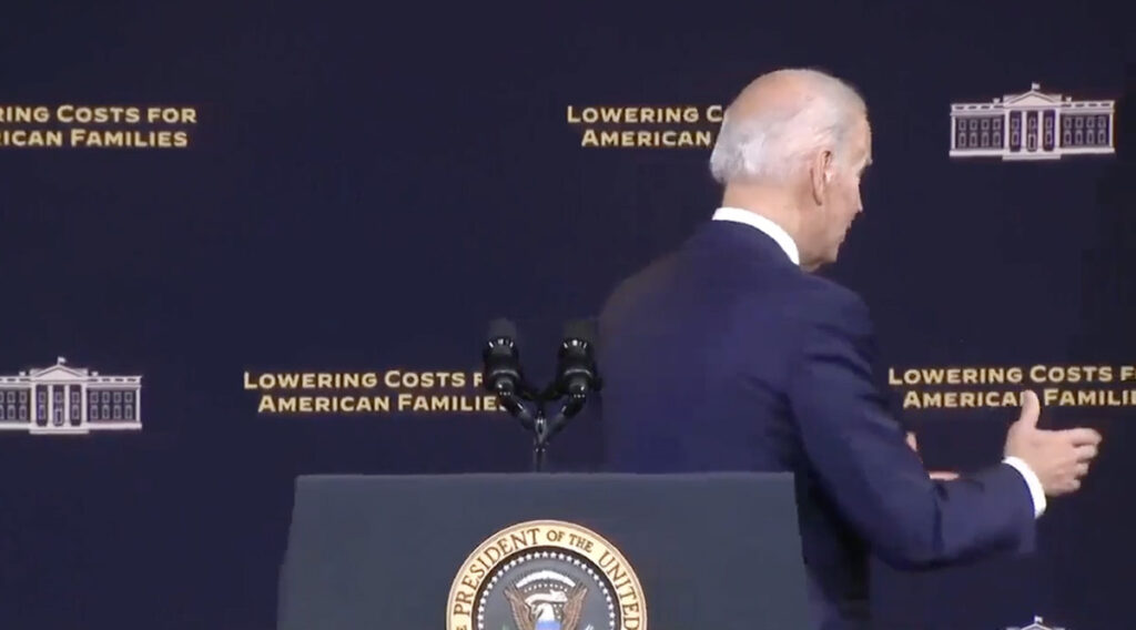 VIDEO: USA president surus taas nähtamatutel inimestel kätt