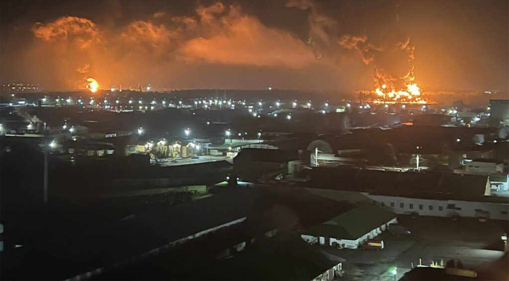 VIDEO: Vene naftabaasi tabas arvatavalt Ukraina droonirünnak