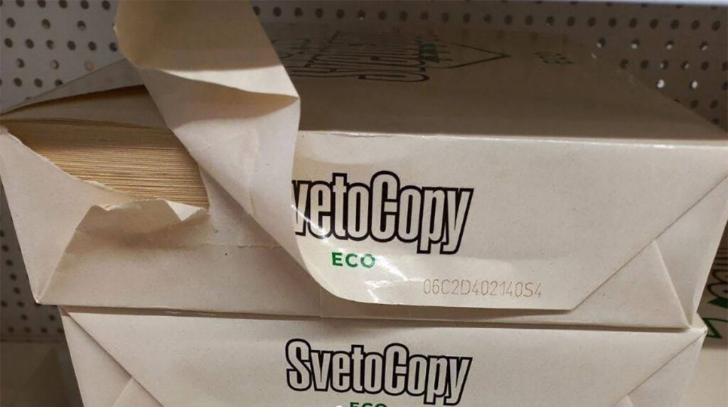 PILTUUDIS: Vene poodides tuli müügile pruuni värvi koopiapaber