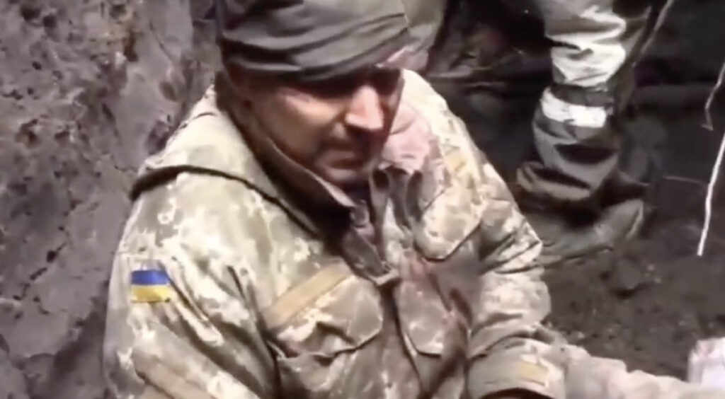 VIDEO: Vene sõjaväelased jahivad Ukraina võitlejad, kes on venelaste pihta tulistanud