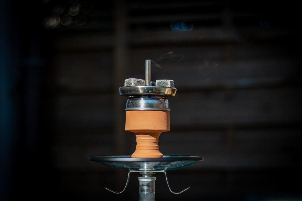 Soomes muutub tubakaseadus: vesipiibutubaka sissetoomist piiratakse