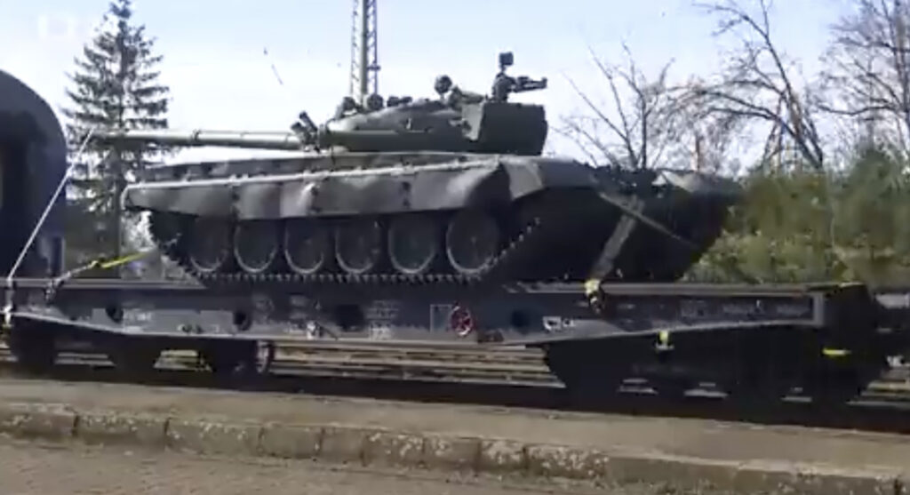 VIDEO: tšehhid saatsid Ukrainasse tanke ja muud rasketehnikat