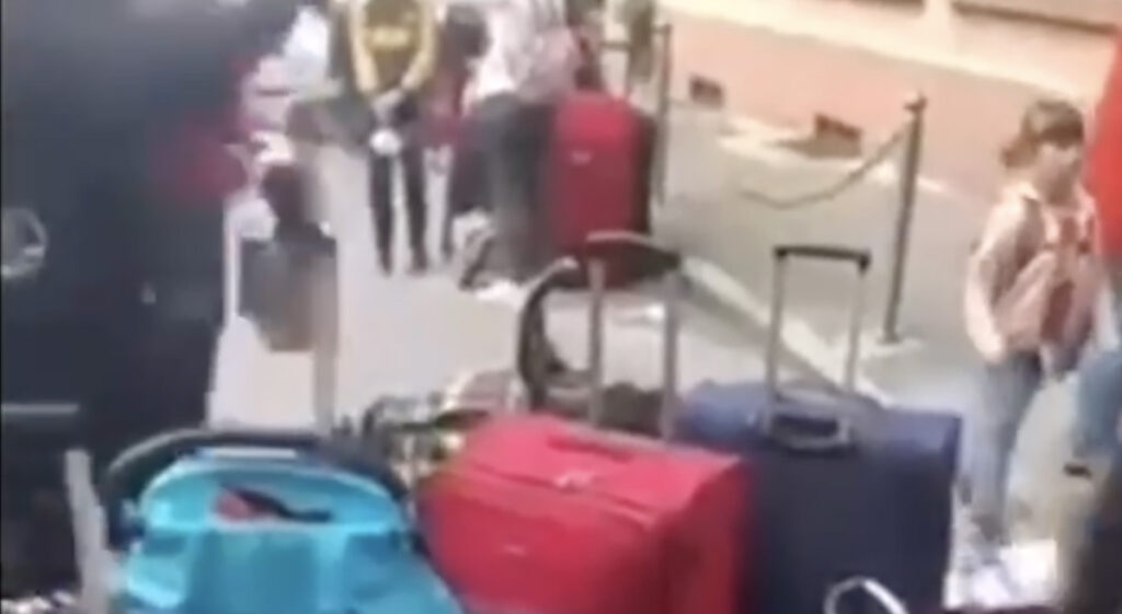 VIDEO: Bulgaarias hakati Ukraina põgenikke hotellidest välja tõstma