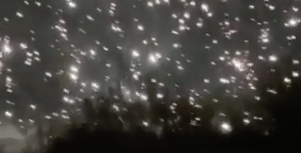 VIDEO: Vene rünnak Donbassis meenutab tähesadu – mis see on?