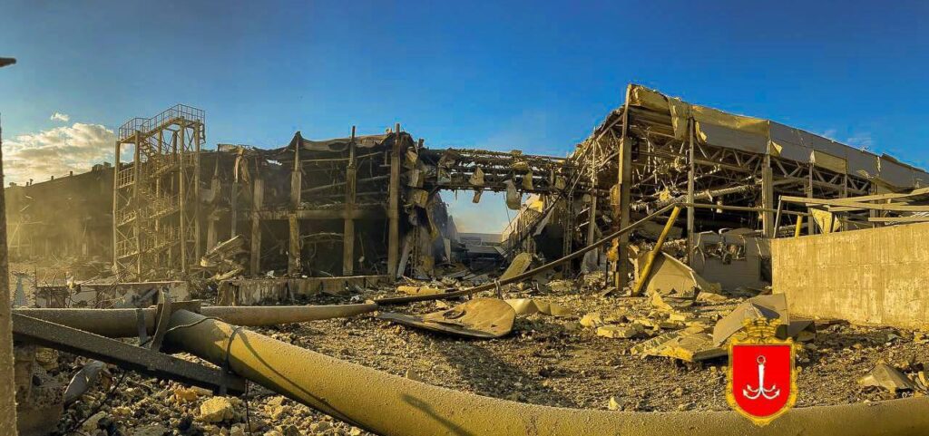 PILDID: Raketirünnakus hävitatud kaubanduskeskus Ukrainas