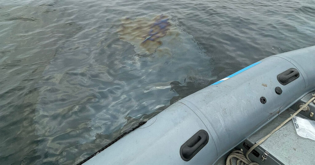 Ootamatu avastus: Estonia vrakilt lekib kütust merre