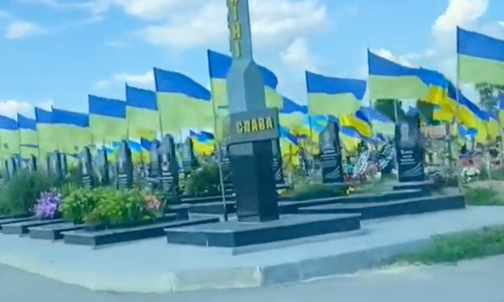 VIDEO: värskete hauade meri Ukrainas