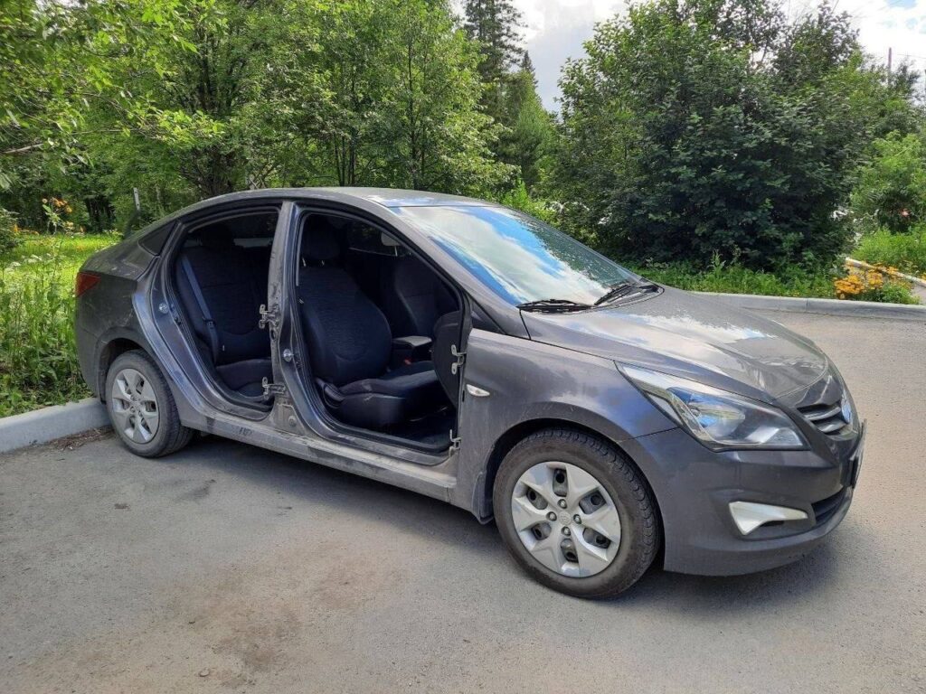 PILTUUDIS: Venemaal on vargad hakanud autosid lahti lammutama