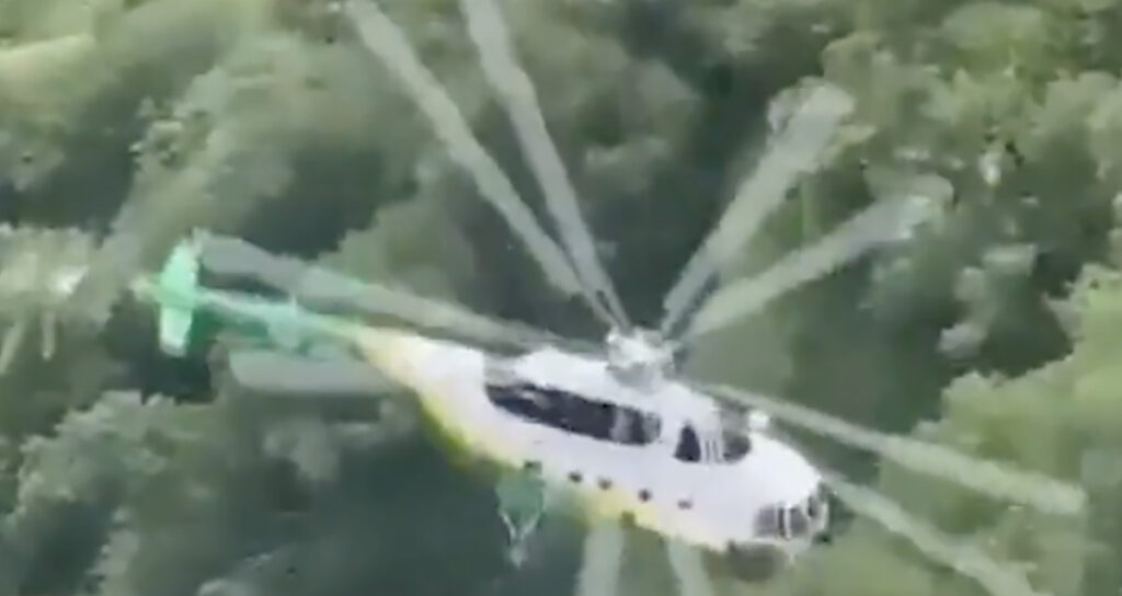 VIDEO: Gruusias kukkus alla päästetöödele sõitnud piirivalve kopter