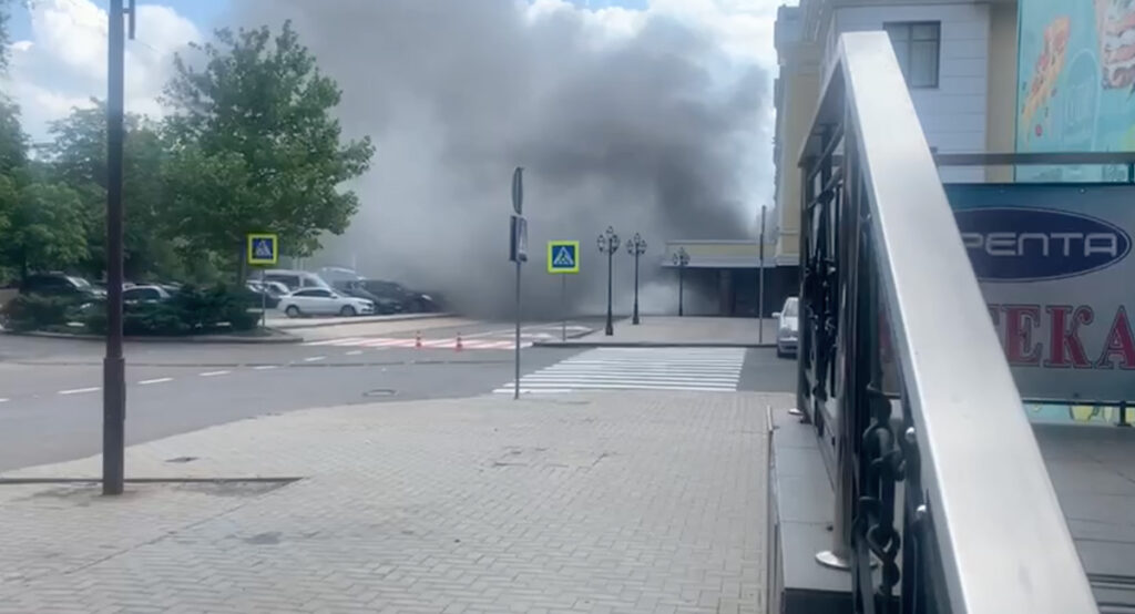 VIDEO: rünnati linna Ukraina idaosas, inimeste tükid tänaval (NB! Nõrganärvilistele mittesoovitav)