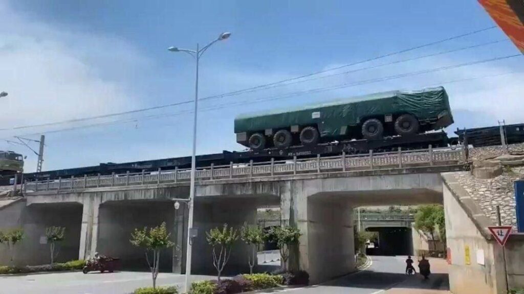 Hiina tõi välja ballistilised raketid laskeulatusega kuni 1000 kilomeetrit