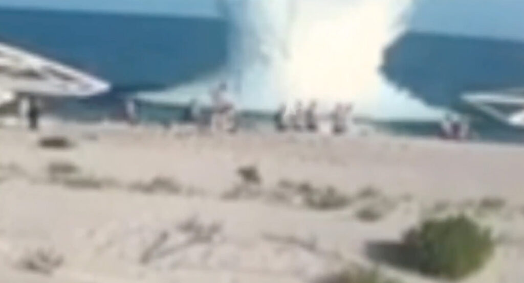 VIDEO: Ukrainas sattusid suplejad miini otsa