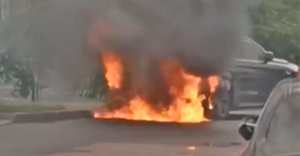 VIDEO: Moskvas süüdati kõrge sõjaväeametniku auto