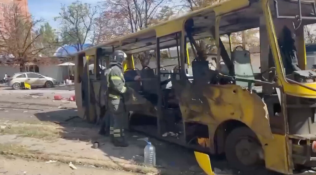 Koledad kaadrid: Ukraina idaosa linna tabas raketirünnak (NB! Nõrganärvilistele mittesoovitav)