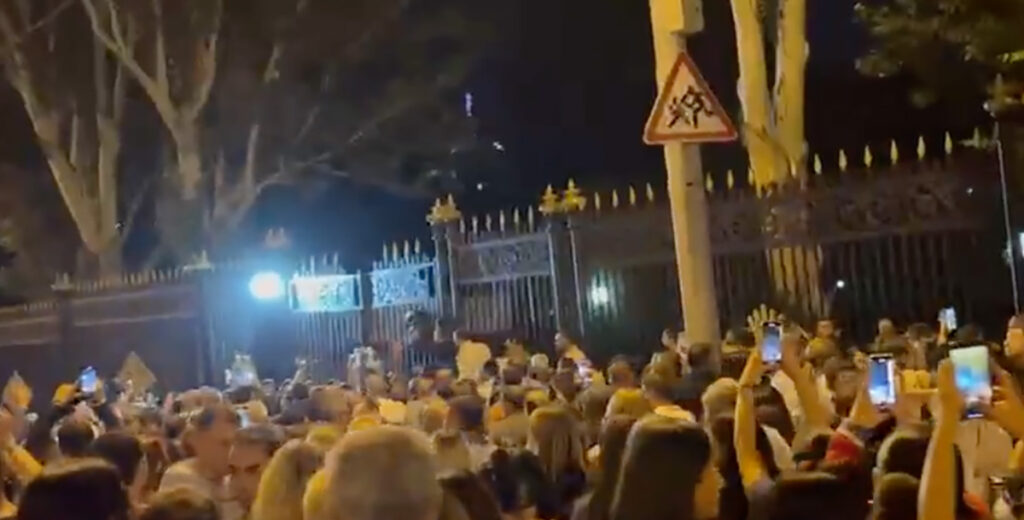 VIDEO: Armeenias on rahutused, rahvas nõuab peaministri tagandamist