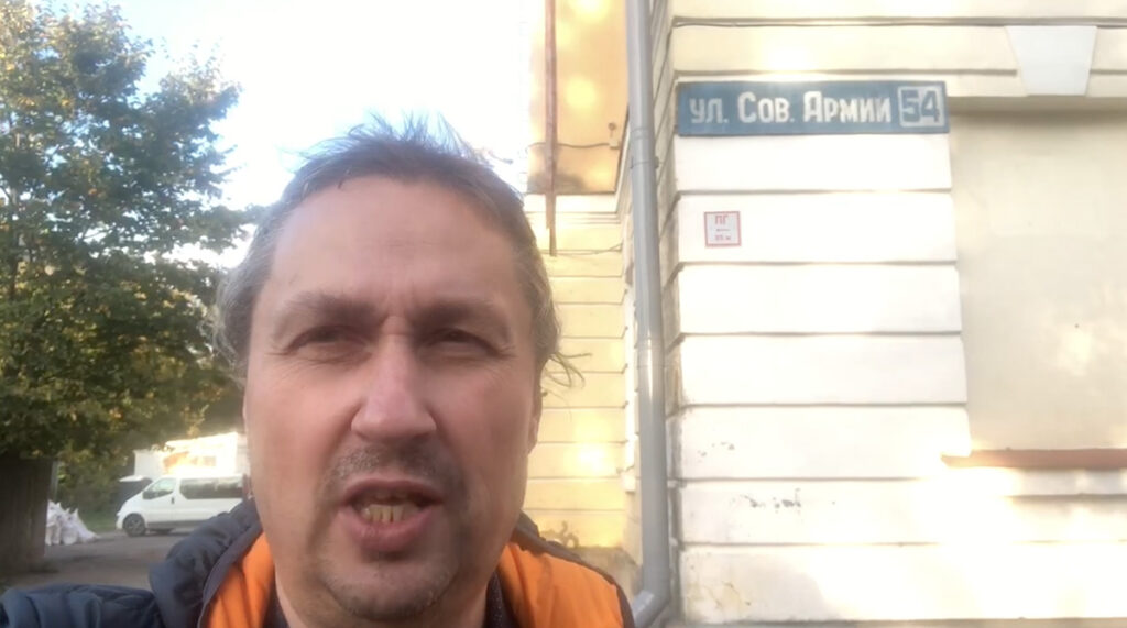 VIDEO: Vene mees läks mopipunkti, aga seal polnud kedagi