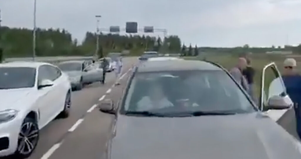 ELi tippjuhi ootamatu seisukoht: Venemaalt põgenevad venelased tuleks ELi sisse lasta