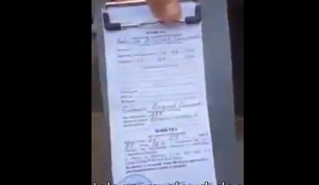 VIDEO: Ukrainas käib samuti karm mopp – tullakse juurde ja palutakse kutsele oma nimi kirjutada