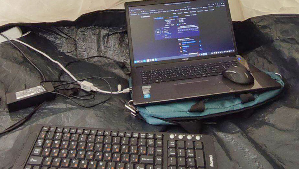 VIDEO ja PILDID: end mobilisatsiooni eest varjav vene IT-mees elab juba kuu aega metsas