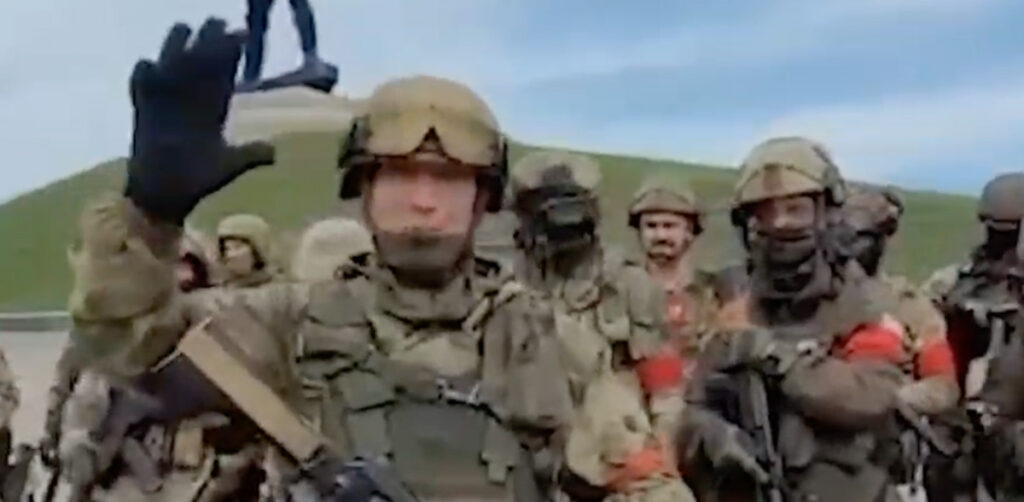 VIDEO: Mordva mobiliseeritud võitlejad jõudsid Ukrainasse