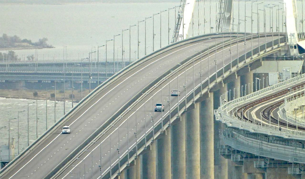 VIDEO: Krimmi silla terveks jäänud lõigul avati autoliiklus