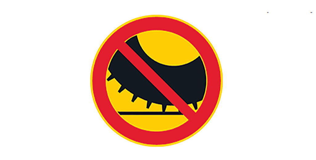 Soome politsei tegi trahvi naastrehvide kasutamise keelu rikkumise eest