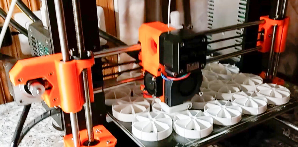 Soome mees tahab 3D printeriga välja printida 10 000 mürsu saba ja saata need Ukrainasse