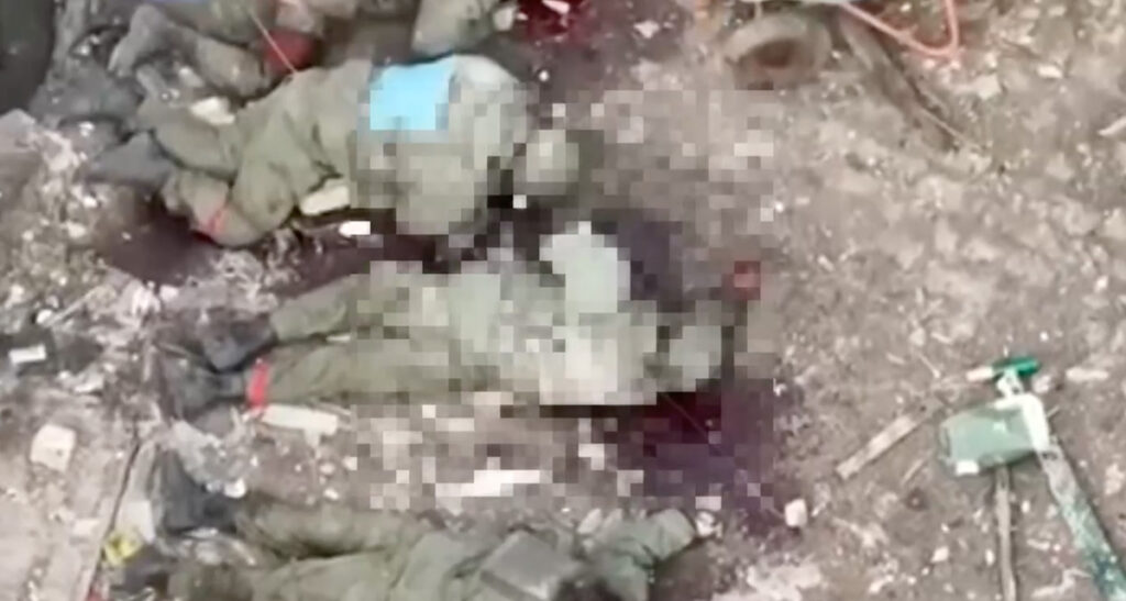 Videod näitavad, et Ukraina sõdurid võisid panna toime sõjakuriteo (NB! Nõrganärvilistele mittesoovitav)