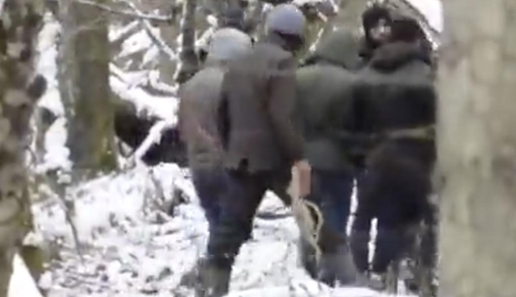 VIDEO: Poola piirivalve tõrjus grupi migrante, keda juhendas vene keelt rääkiv mees