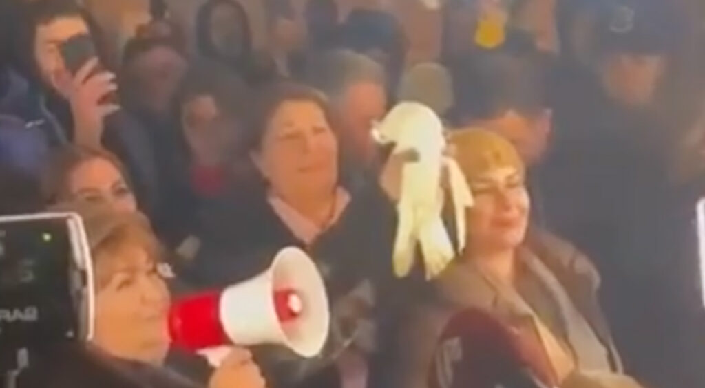 VIDEO: aserbaidžaani meeleavaldaja tappis rahutuvi (NB! Nõrganärvilistele mittesoovitav)