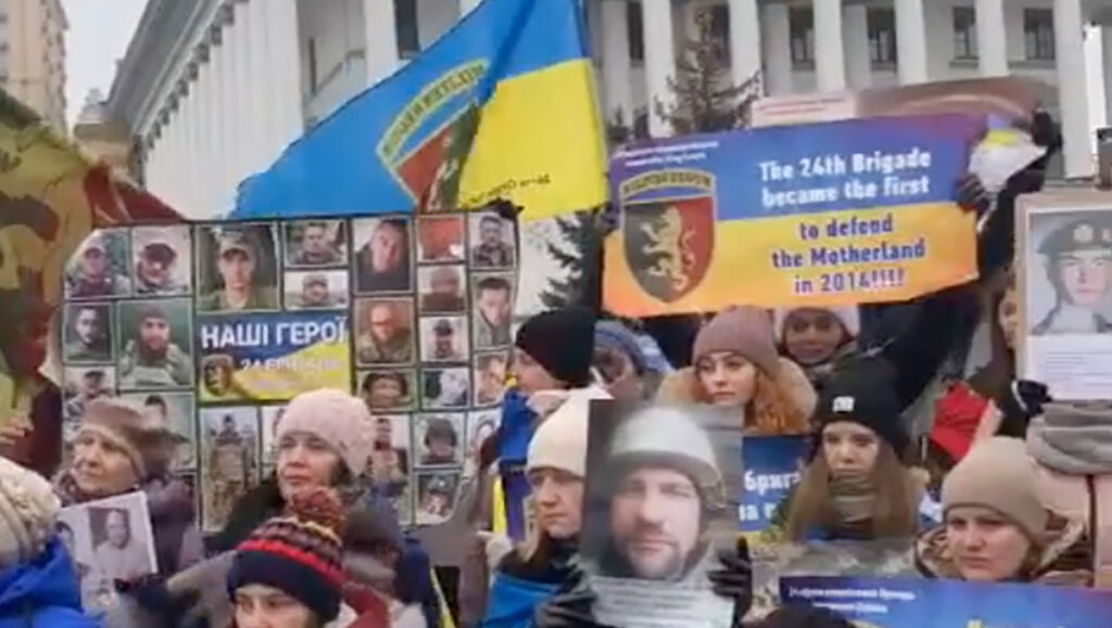 Karm reaalsus: Ukraina nimetud hauad ja kadunud sõdurid räägivad koletutest kaotustest